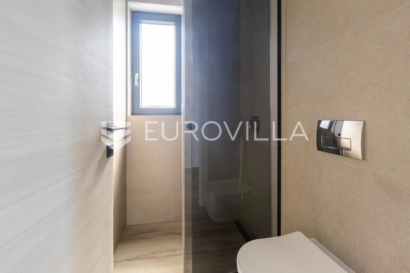 Medulin - casa dúplex B de calidad y moderna, con piscina climatizada de 30 m² y garaje, 146 m² - 14