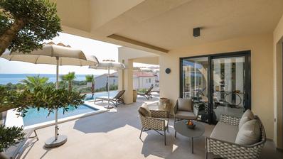 Zadar, Maslenica, Luksusvilla med pool og uhindret havudsigt 254 m²