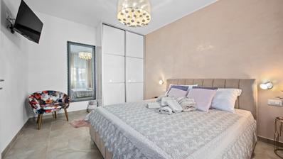 Istra, Rovinj, atraktivna kuća 170m2 s bazenom u neposrednoj blizini centra