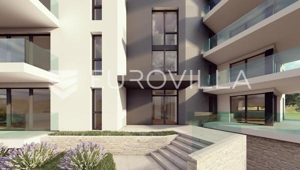 Primošten, vrhunski dvosobni stan idealan za život ili investiciju