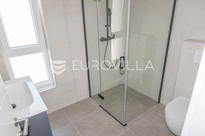 Vodice, moderne hus med swimmingpool og privat have, C1 - 16