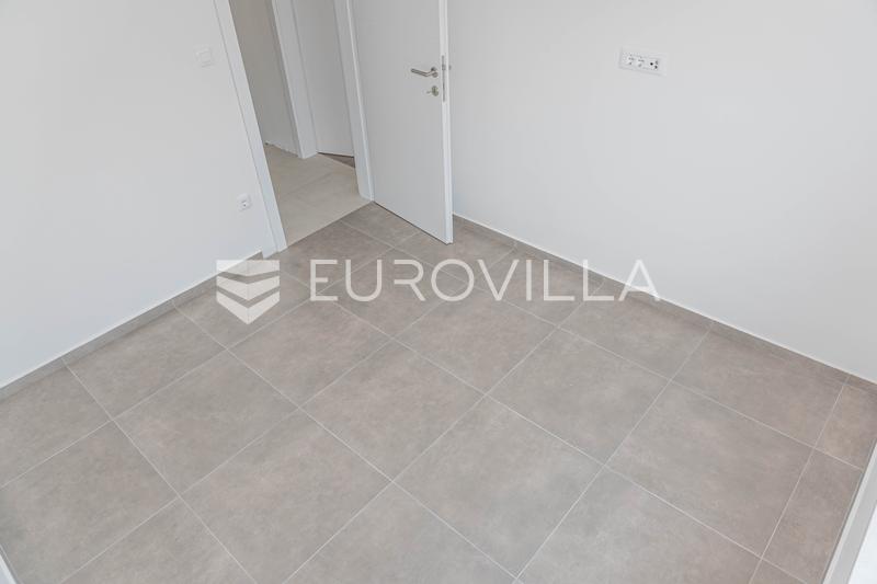Vodice, moderne hus med swimmingpool og privat have, C1 - 19