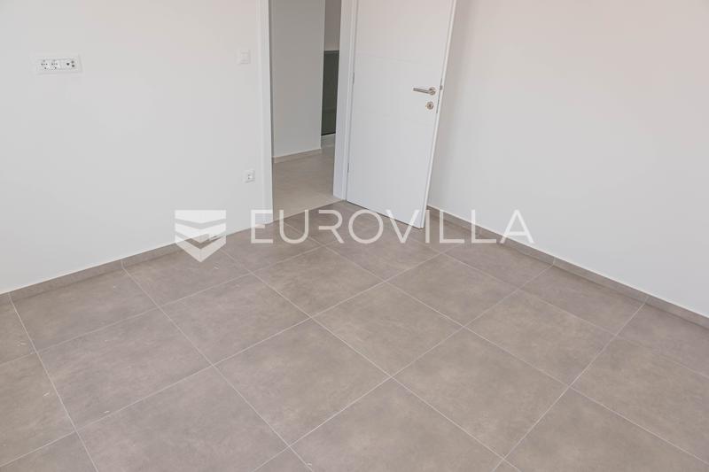 Vodice, moderne hus med swimmingpool og privat have, C1 - 12