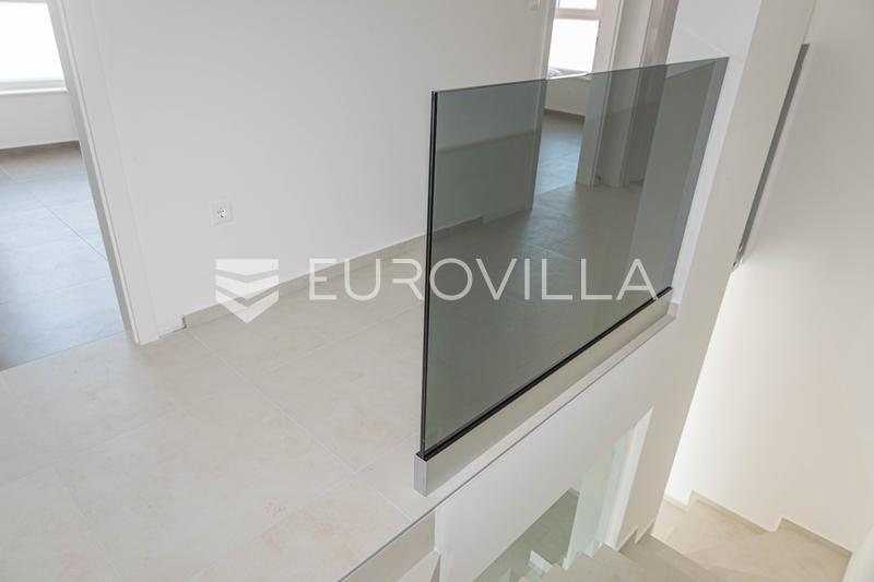Vodice, moderne hus med swimmingpool og privat have, C1 - 20