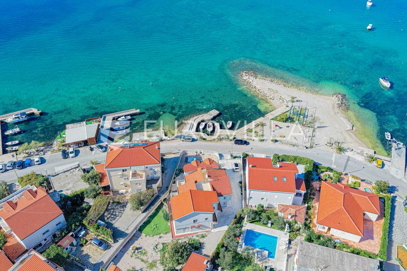 Sibenik, Brodarica, villa única situada en primera línea de mar - 2