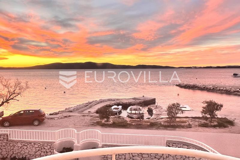 Sibenik, Brodarica, villa única situada en primera línea de mar - 4