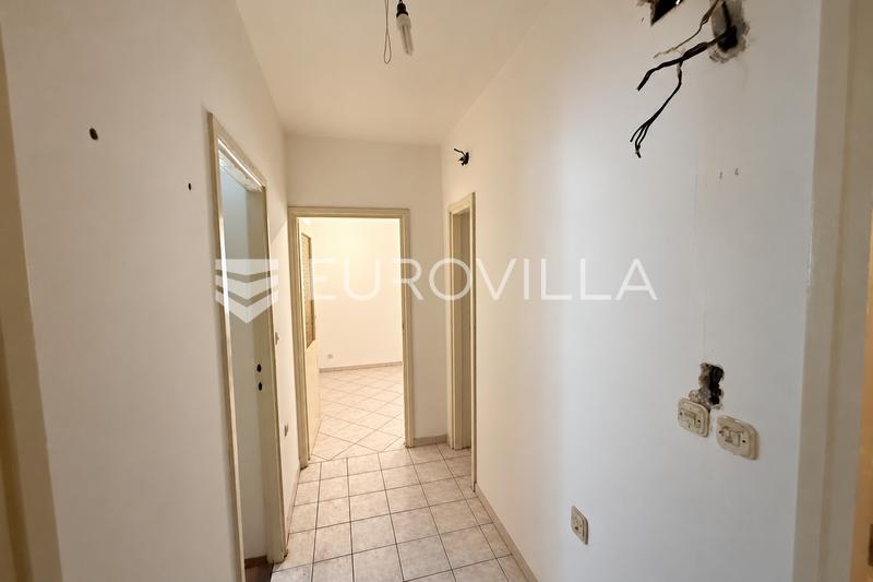 Zadar, Peninsula - 52.20 m² Two-Bedroom Apartment for Renovation - 7