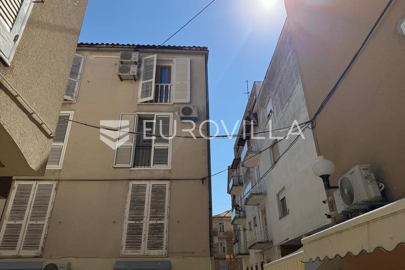 Zadar, Peninsula - 52.20 m² Two-Bedroom Apartment for Renovation - 10