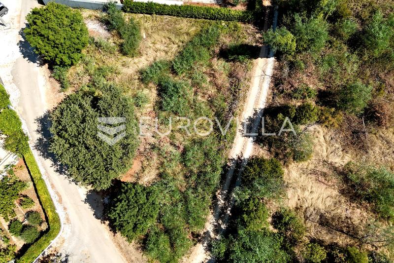 Istria, near Poreč, attractive building plot 883 m² with building permit and project - 4