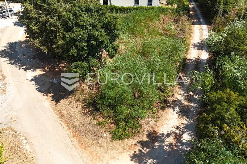 Istria, near Poreč, attractive building plot 883 m² with building permit and project - 3