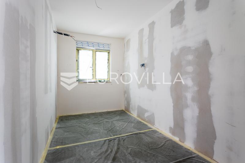 Čiovo, Okrug Gornji - two-bedroom apartment on the second floor with a loggia