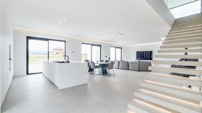 Zagreb, Sesvete, Luksuzna smart vila s bazenom, 390 m2