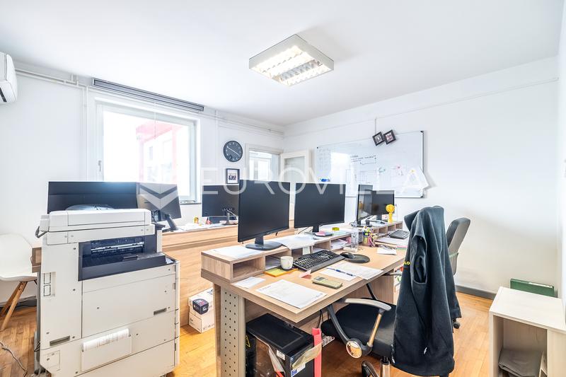 Velika Gorica, iroda, raktár és gyártócsarnok 1600 m²-en, 3580 m²-es telken - 6
