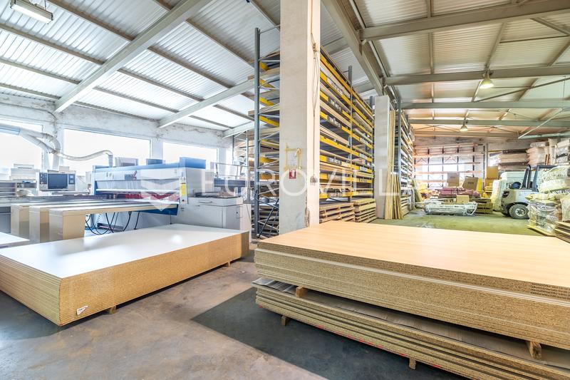 Velika Gorica, iroda, raktár és gyártócsarnok 1600 m²-en, 3580 m²-es telken - 5