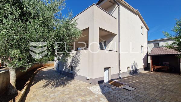Vir - Casa indipendente con 5 appartamenti separati
