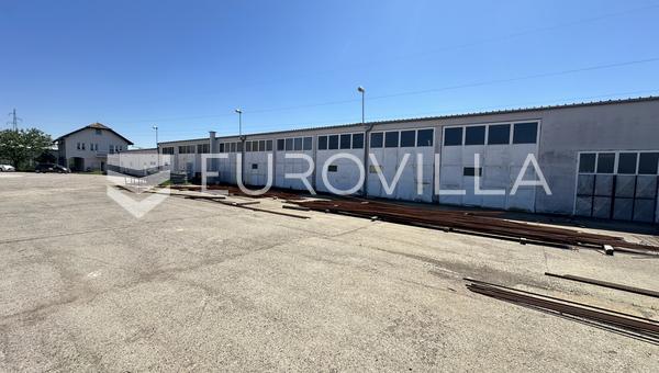 Vinkovci, Zaluzje, complexo industrial e de armazenagem em um terreno de 9847 m²