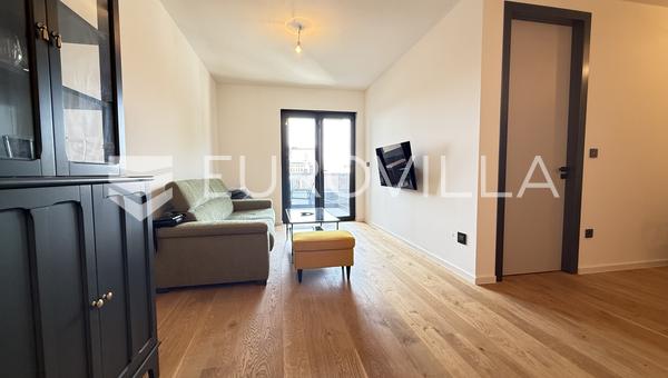 Pula, sentrum - moderne og førsteklasses leilighet med to soverom, 2. etasje, 66,31 m², park - smarthjem