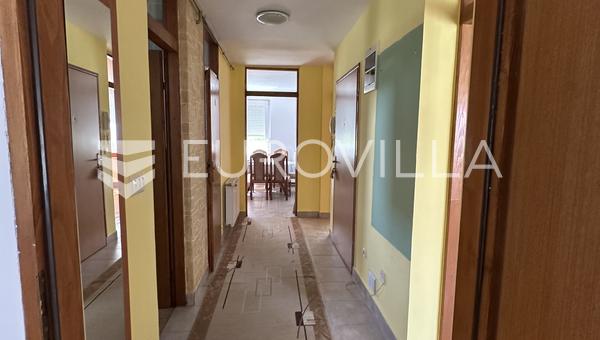 Vukovar, Mitnica, daire 64,10 m² depo 17 m² - 1. KAT
