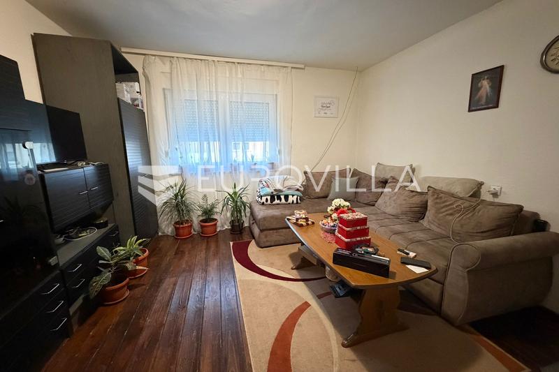Đakovo - Terrain constructible d'une superficie totale de 1 007 m² - 5
