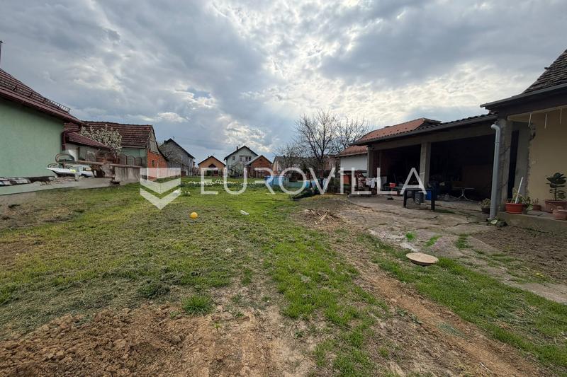 Đakovo - Terrain constructible d'une superficie totale de 1 007 m² - 11