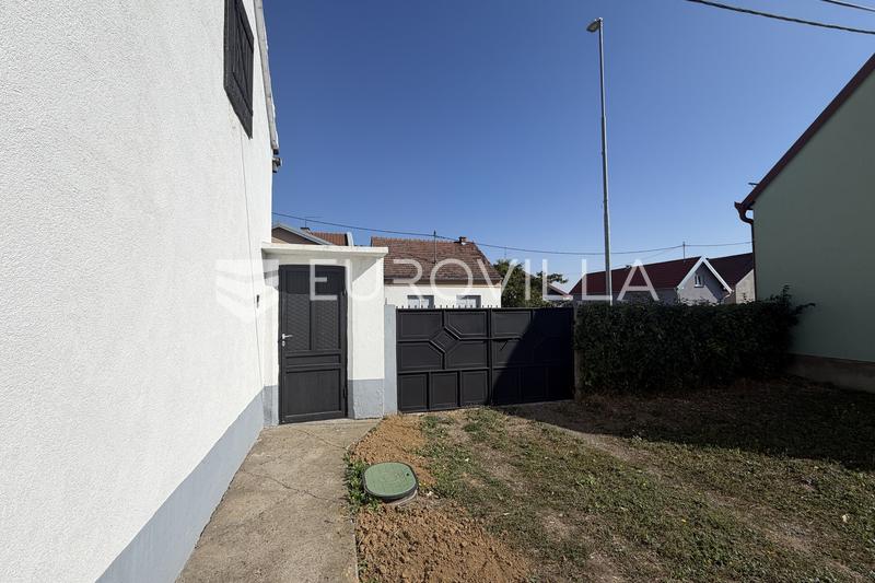 Đakovo - Terrain constructible d'une superficie totale de 1 007 m² - 14