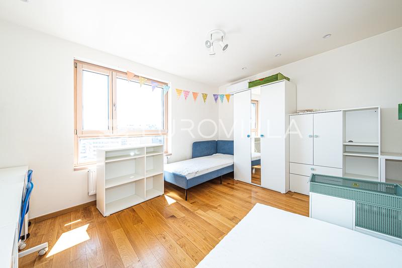Zágráb, Borovje, gyönyörű négyszobás lakás 130 m² - 14