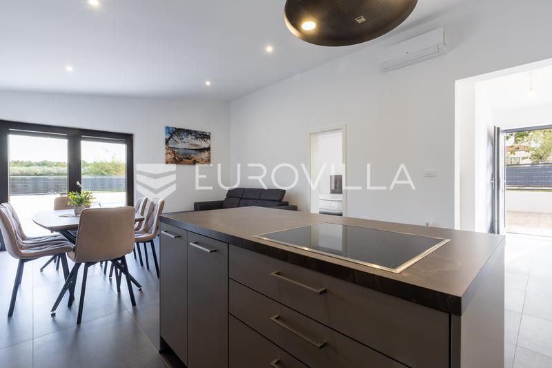Istria, Poreč, three bedroom single-storey home with a pool and privacy - 4