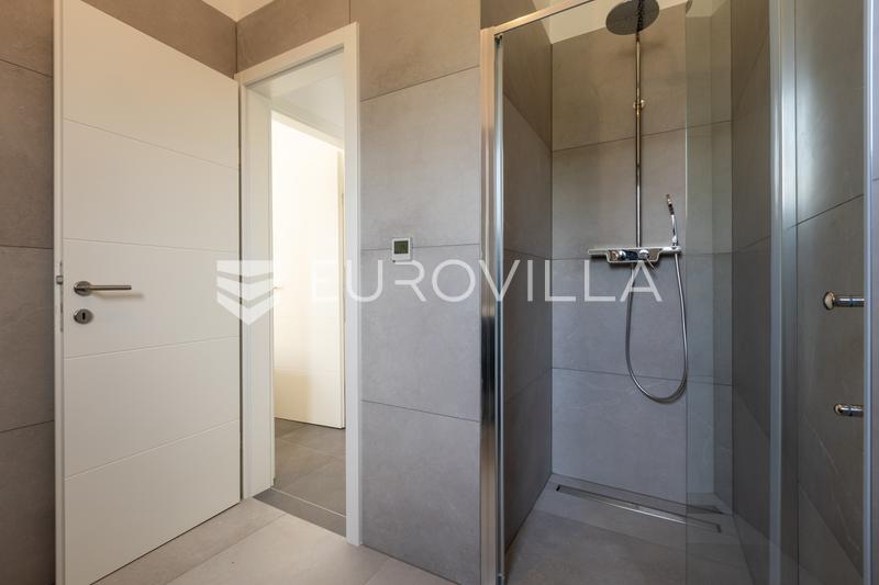 Istria, Poreč, three bedroom single-storey home with a pool and privacy - 9
