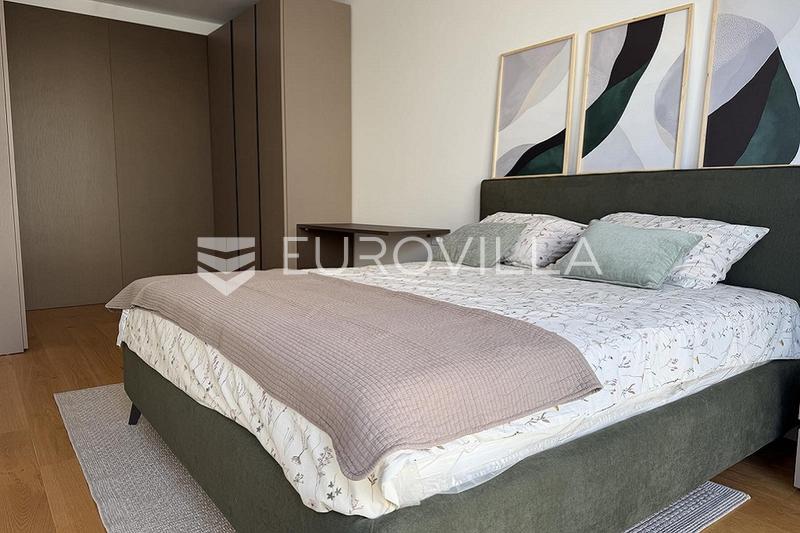 Istria, Novigrad, appartamento bilocale al 1° piano di 98 m² in un moderno edificio di nuova costruzione, parcheggio, piscina - 3