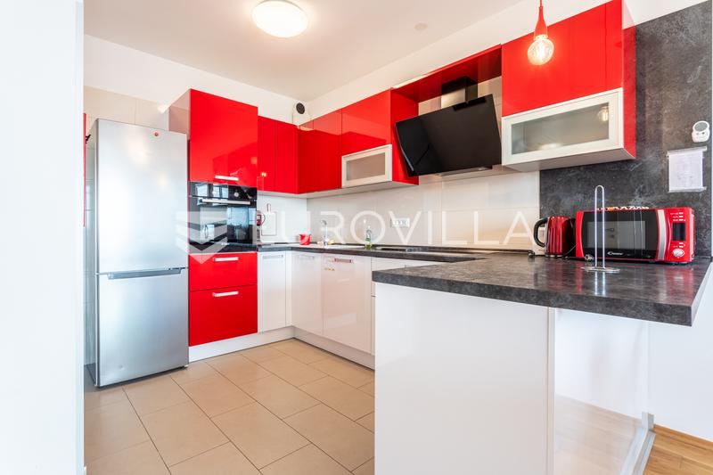 Split, Firule, excellent two-bedroom apartment with sea view - long-term rental