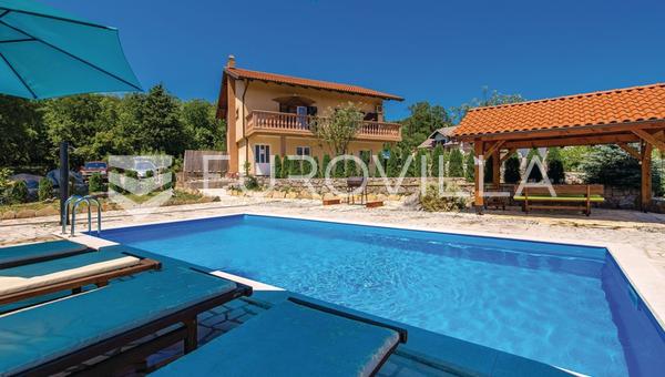 Viskovo, Marinici Müstakil, Üç Daireli Aile Evi, 170 m², Havuz