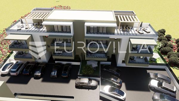 Trogir, dvosoban stan na prvom katu