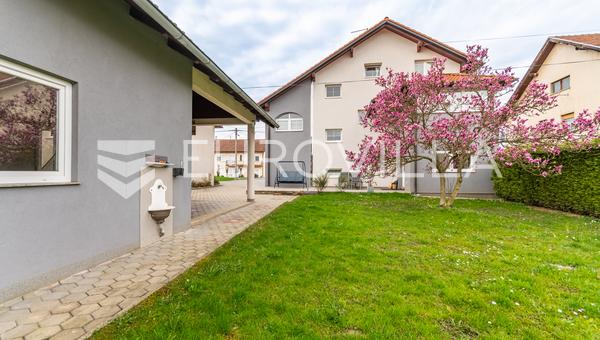 Gornji Kneginec, fuldt renoveret familiehus med en fremragende beliggenhed