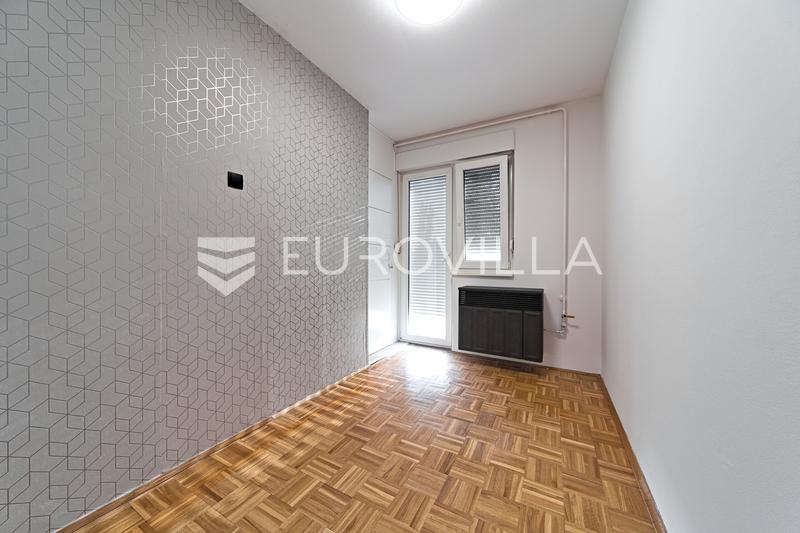 Osijek, Gornji grad, prodaja adaptiranog jednoiposobnog stana u širem centru grada - 8