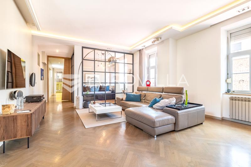 Zagreb, Centar, Ilica, trosoban stan 118,37 m² s terasom i parkingom - 2