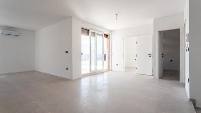 Grebaštica, četverosoban apartman u novogradnji 