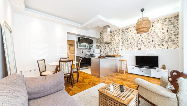 Zagrzeb, Nova Cesta, jednopokojowe mieszkanie 55 m² z ogrodem.