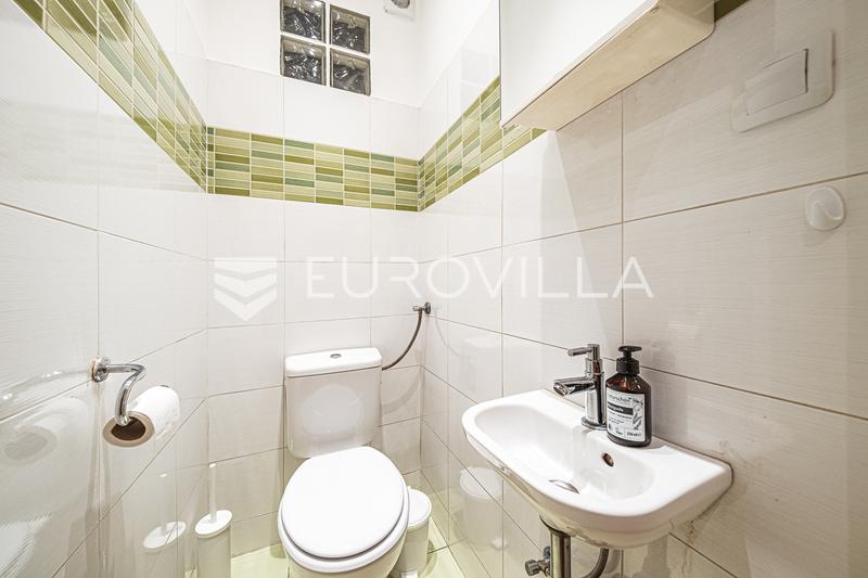 Zagrzeb, Nova Cesta, jednopokojowe mieszkanie 55 m² z ogrodem. - 11