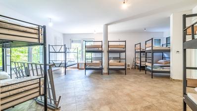 Záhřeb, Gornje Vrapce - Prostorný dům 450 m² pro ubytování až 40 pracovníků, parkování pro více vozidel