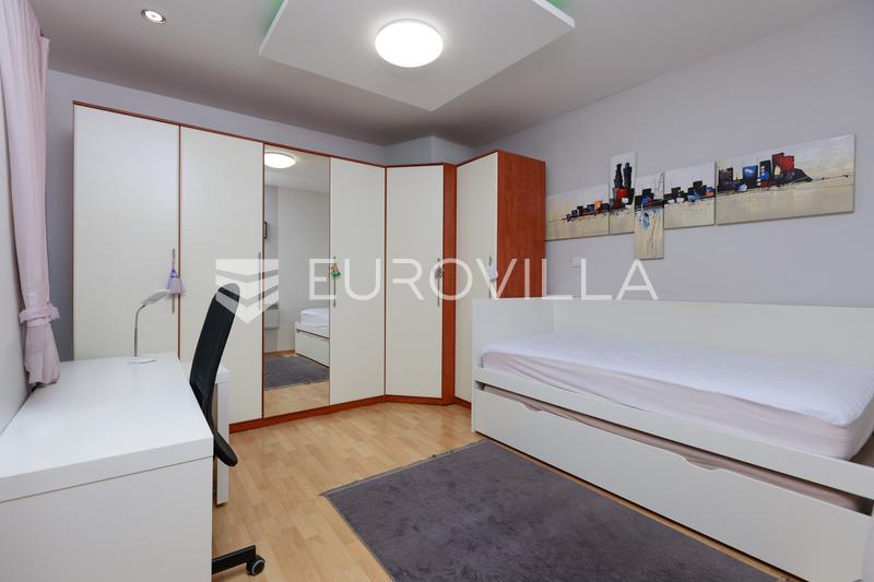 Rijeka, Skurinje, apartamento de un dormitorio, 31 m², excelente oportunidad para inversión o estudiantes - 5