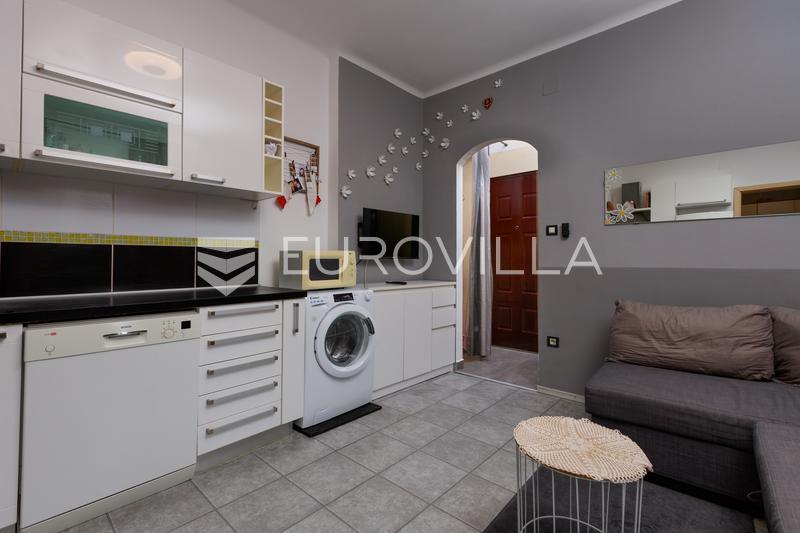 Rijeka, Skurinje, apartamento de un dormitorio, 31 m², excelente oportunidad para inversión o estudiantes - 4