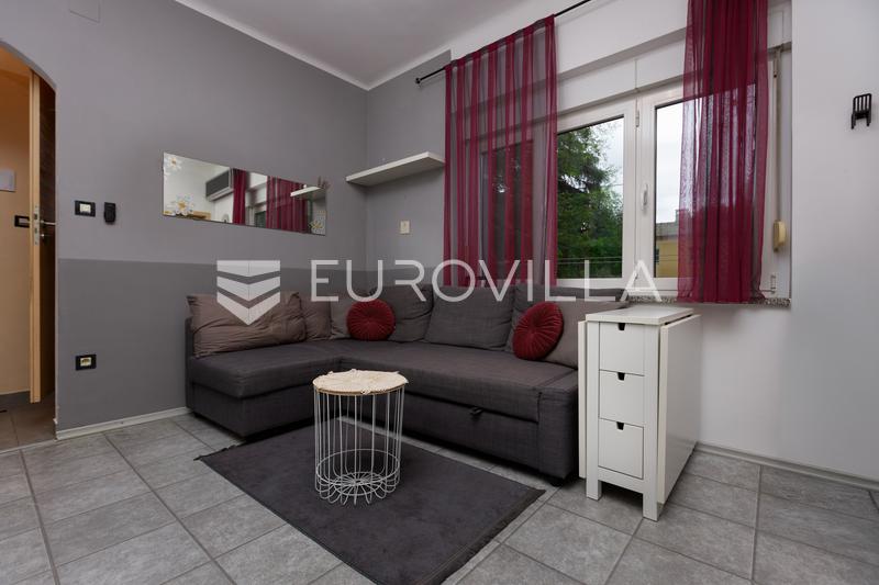 Rijeka, Skurinje, apartamento de un dormitorio, 31 m², excelente oportunidad para inversión o estudiantes - 2