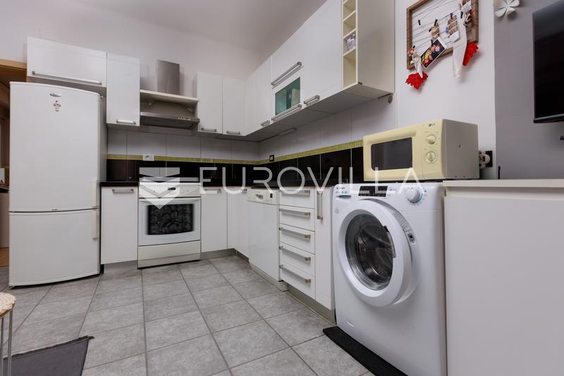 Rijeka, Skurinje, apartamento de un dormitorio, 31 m², excelente oportunidad para inversión o estudiantes - 3