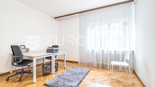 Zágráb, Maksimir, üzlethelyiség 110 m²
