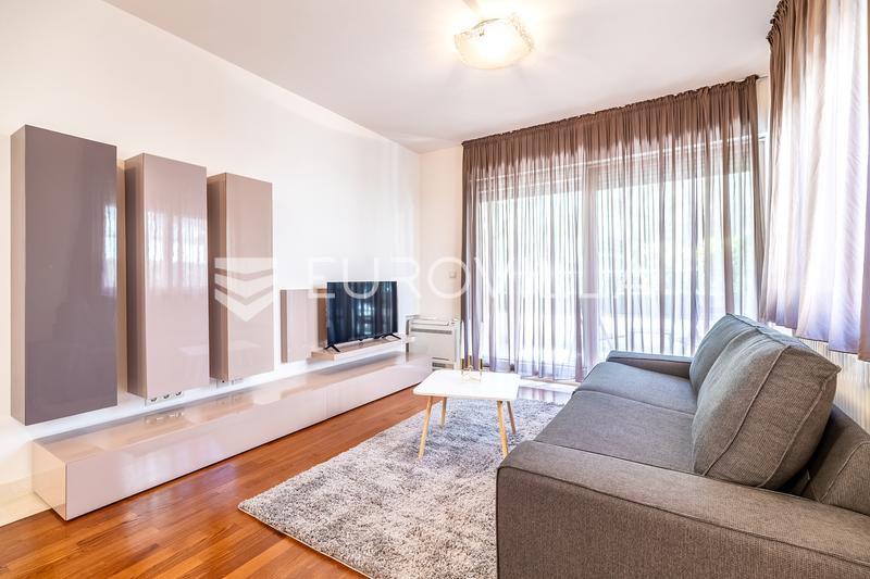 Zagreb, Šalata, moderne 3-Zimmer-Wohnung, 70 m², Stellplatz - 2