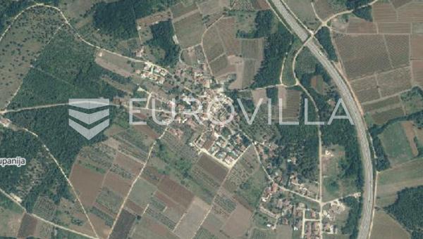 Ístria, Visnjan - Atraente Terreno Edificável de 977 m² com uma Vista Deslumbrante