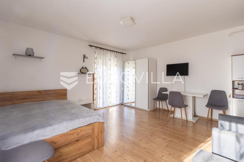 Istrien, Pula, sonnige Ein-Zimmer-Wohnung in einem Gebäude mit Aufzug - 4