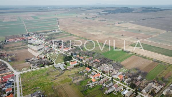 Baranja, Prodaja, novosagrađena luksuzna vila 200 m2 u baranjskom stilu