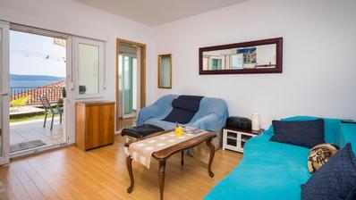 Dugi rat, Jesenice, dvosobni komforan stan ukupne neto površine 89 m2