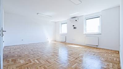 Zagreb, Trešnjevka, five-room apartment parking space 118.83 m²